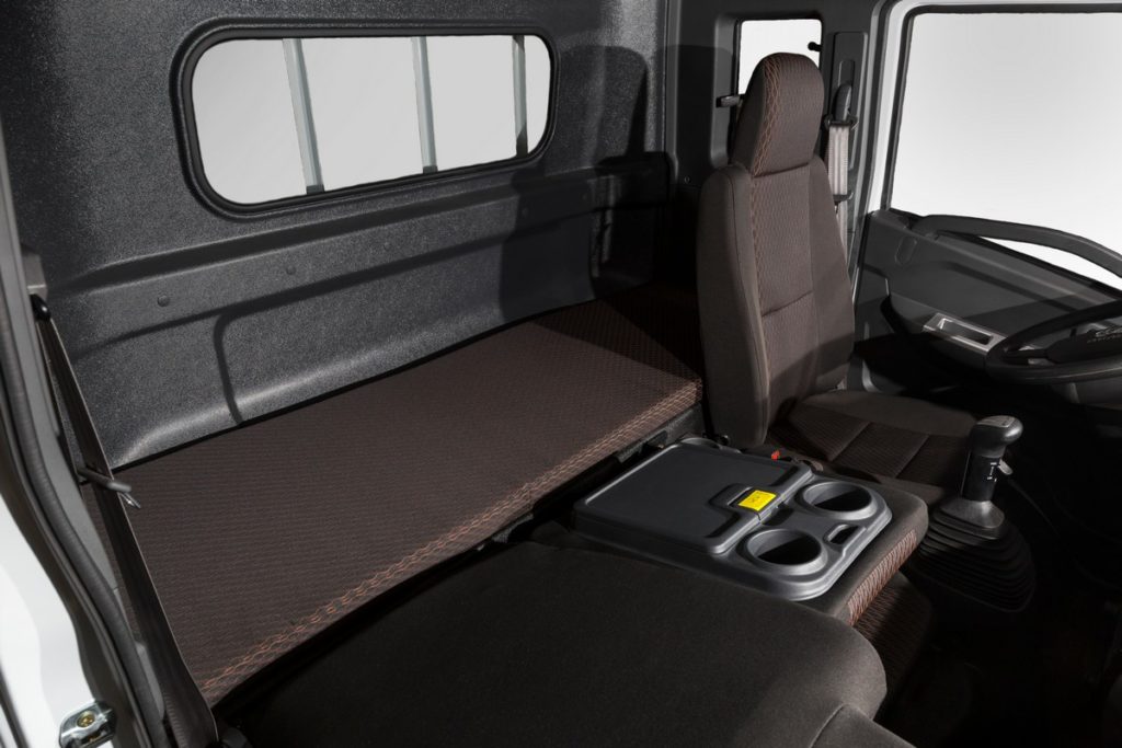 Изотермический фургон DongFeng C120N